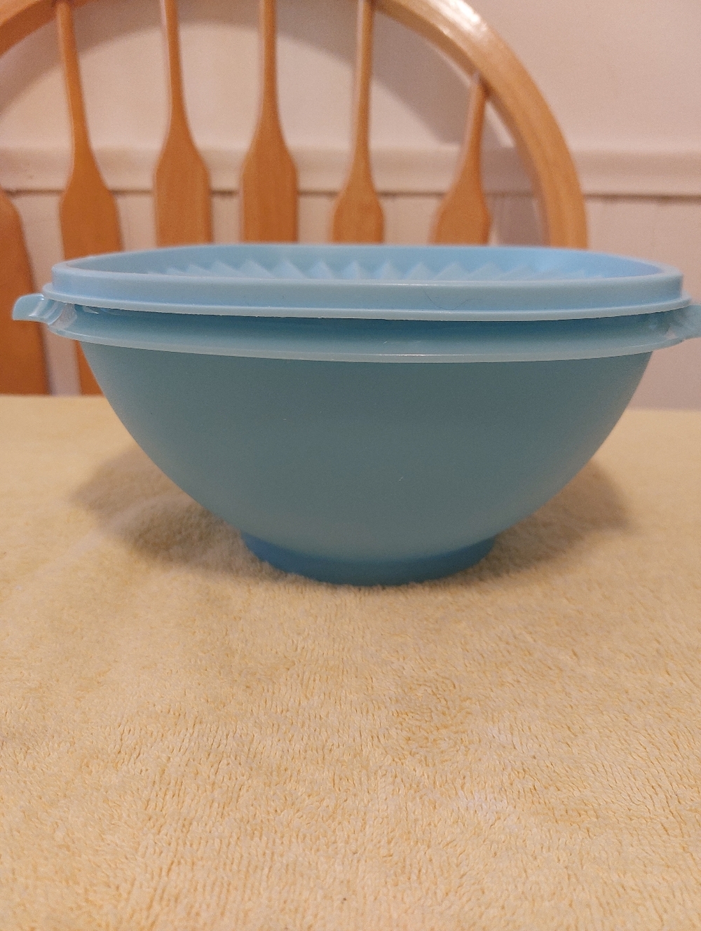 Tupperware Vintage Servilier Container